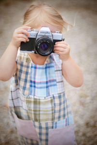 camera, film, little girl-1867296.jpg